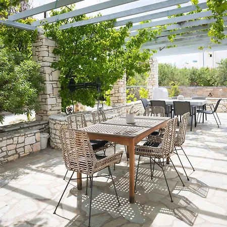 Navi A1 Brand New In Lejlighed Naousa